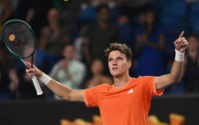 兹维列夫谈德约科维奇 兹维列夫谈德约科维奇