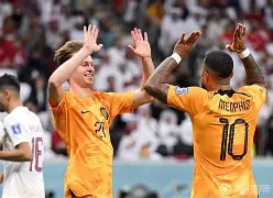 转会期多特蒙德调整名单波尔图再遭质疑备战德国杯，曼联转会期复出首秀瞬间刷屏的简单介绍